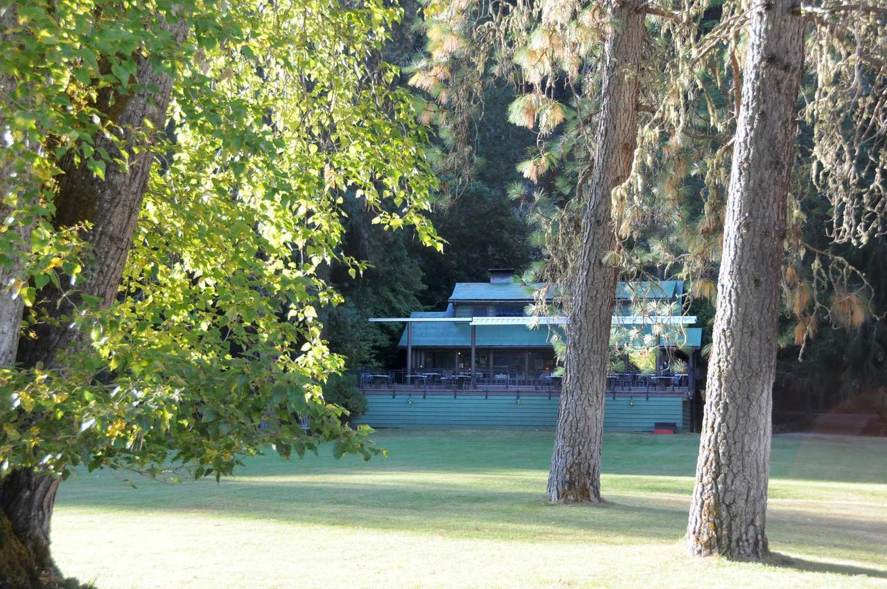 Morrisons Rogue River Lodge Merlin Esterno foto