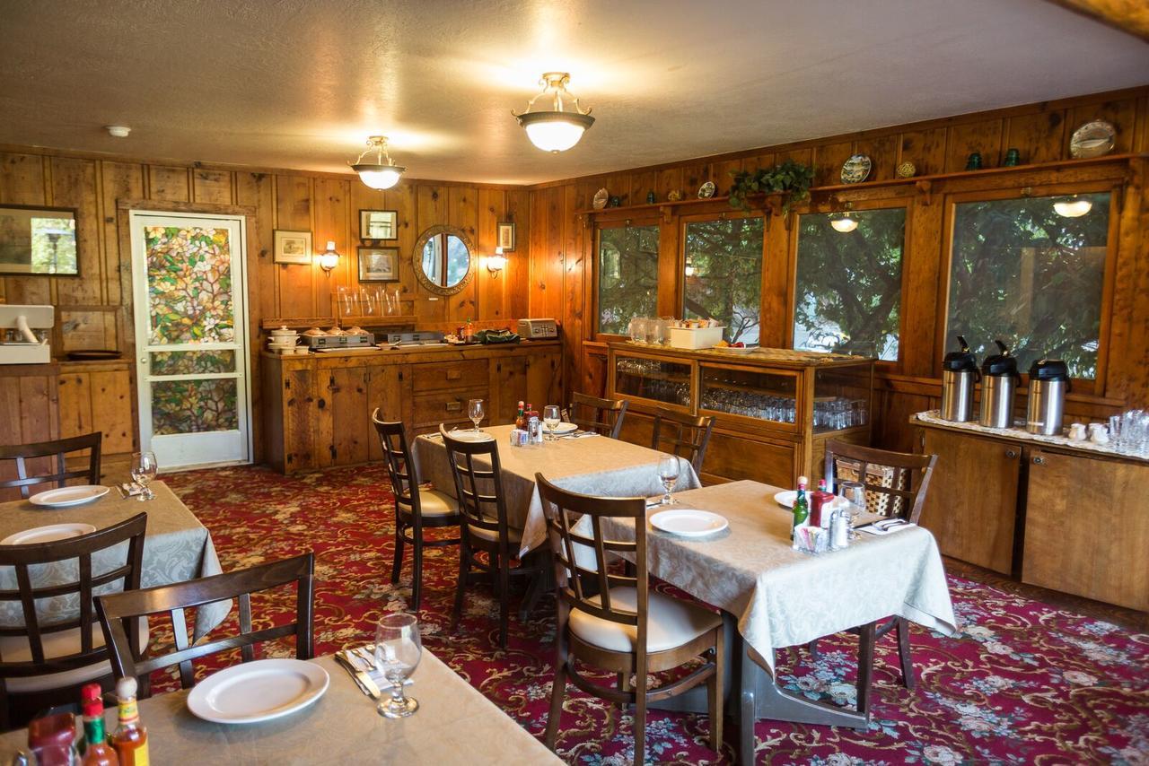Morrisons Rogue River Lodge Merlin Esterno foto