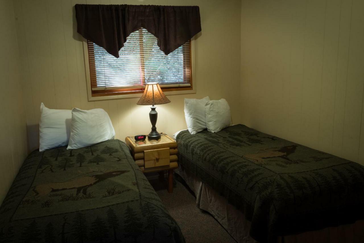 Morrisons Rogue River Lodge Merlin Esterno foto