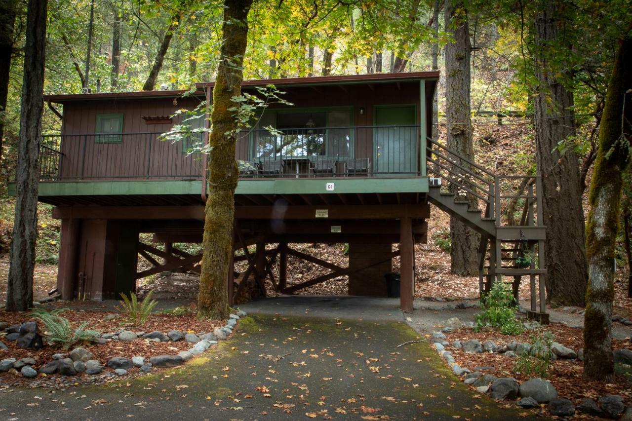 Morrisons Rogue River Lodge Merlin Esterno foto