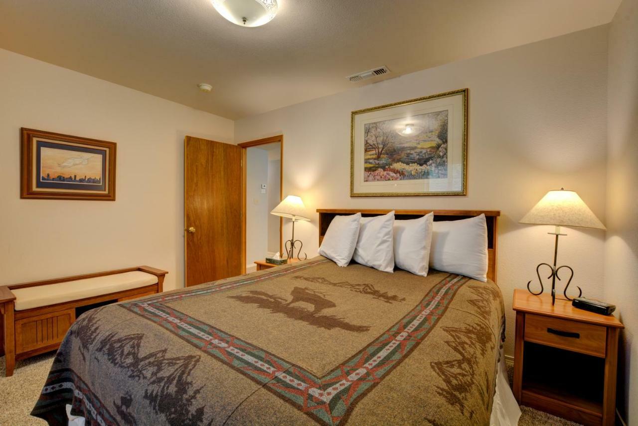 Morrisons Rogue River Lodge Merlin Esterno foto